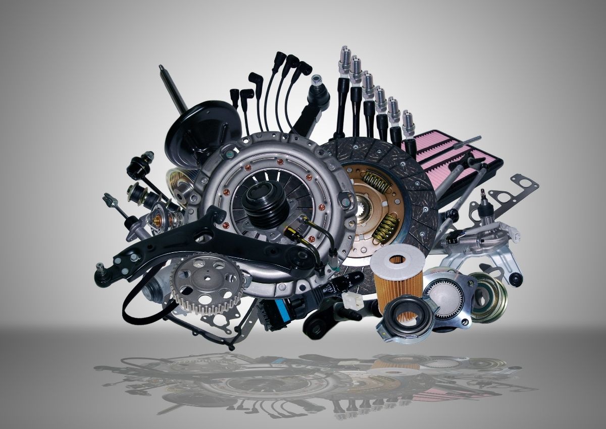 What Should Be Considered When Choosing Automotive Spare Parts?